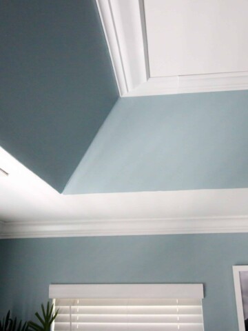 How to Hang Crown Molding