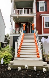 54 Best DIY Outdoor Halloween Decoration Ideas For 2024   IMG 6357 190x300 