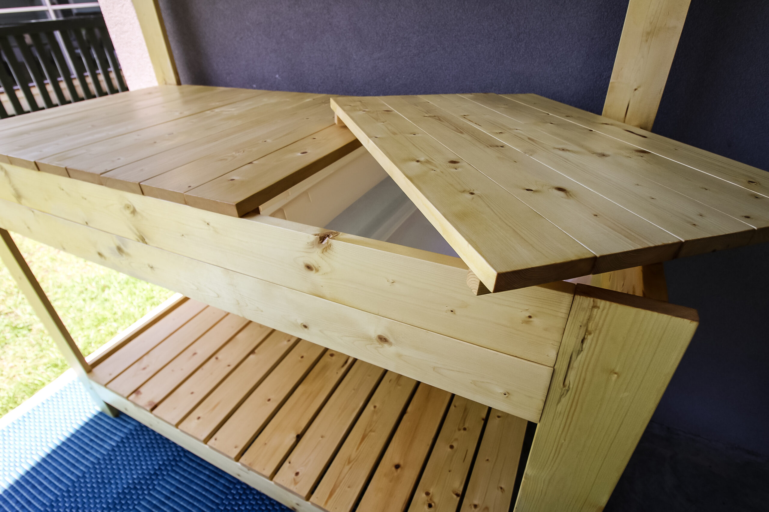 Potting Table and Compost Bin : Large-format Paper Woodworking Plan from  WOOD Magazine