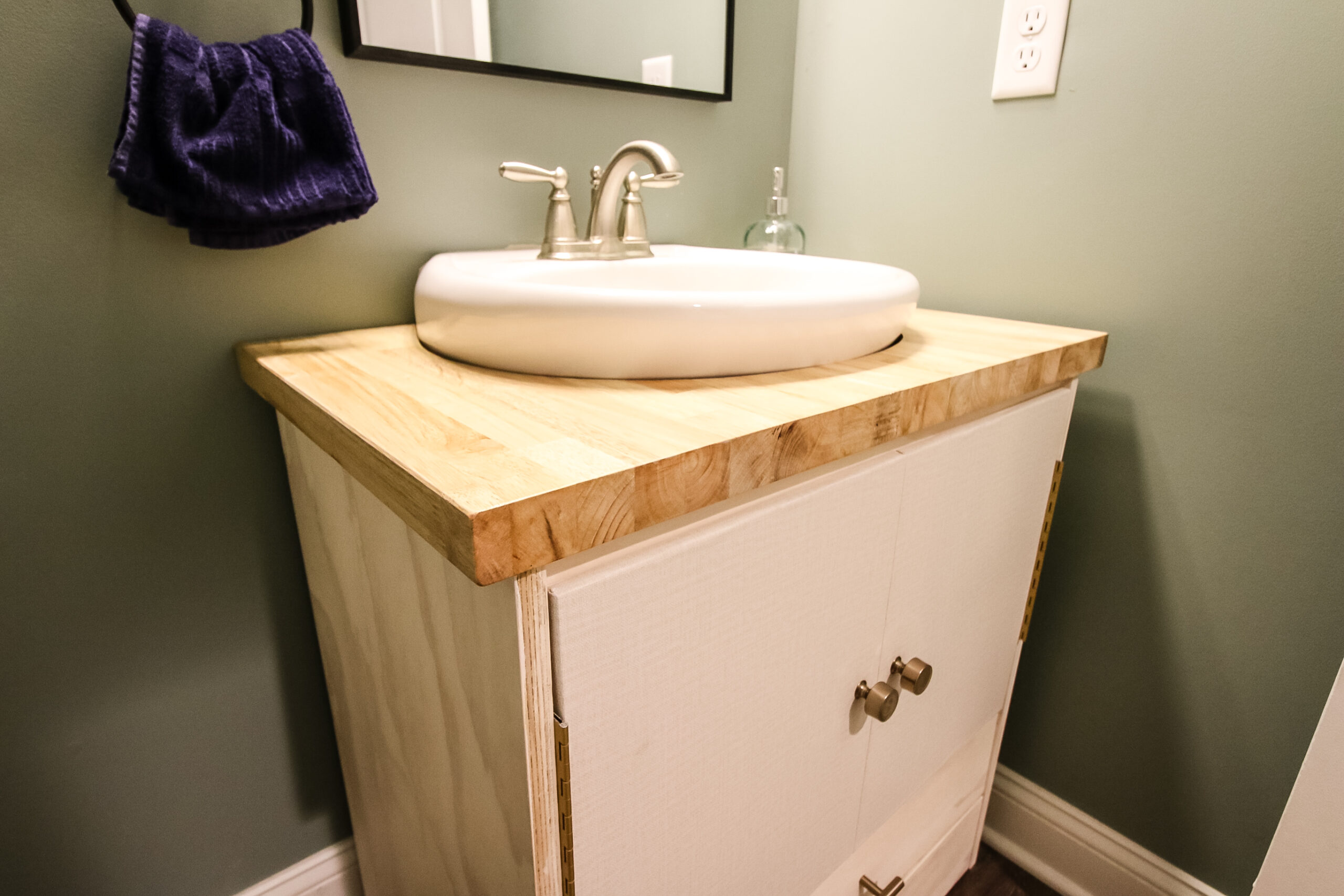How to build a vanity for a pedestal sink