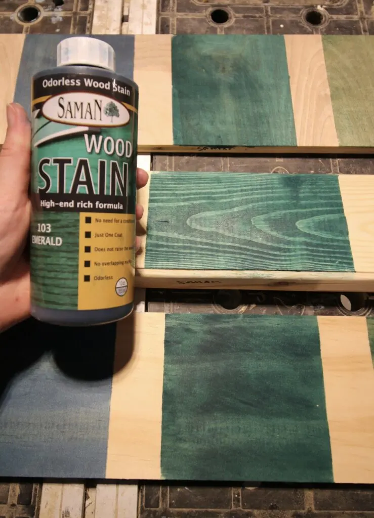 SamaN Wood Stain - Emerald green wood stain