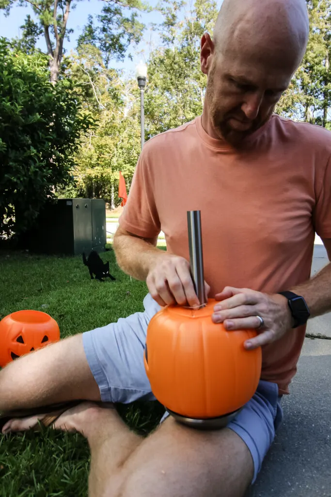 assembling a pumpkin solar light