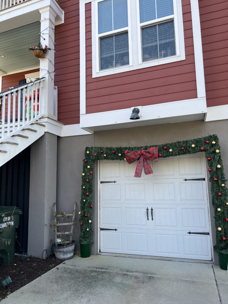 Garland arch around garage