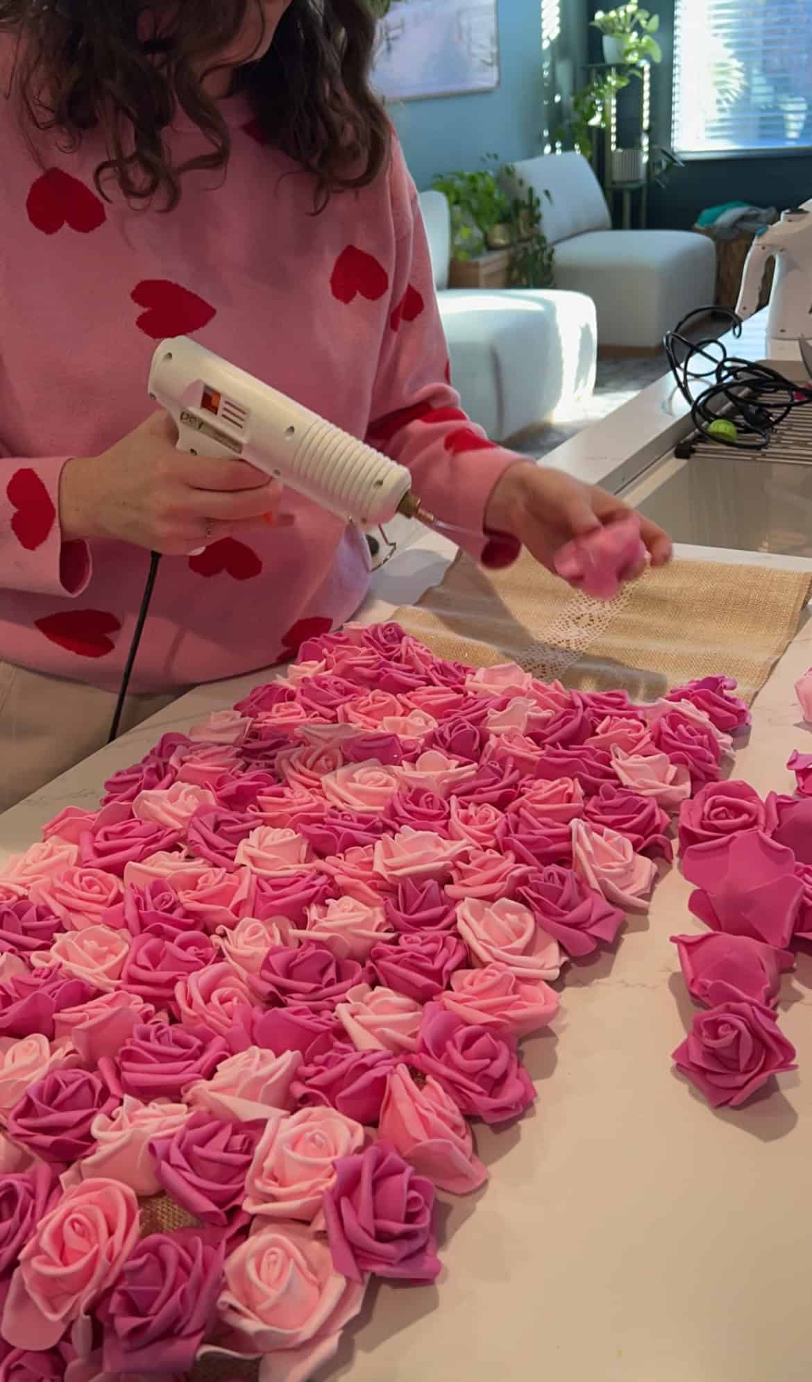 how to make a rose table runner