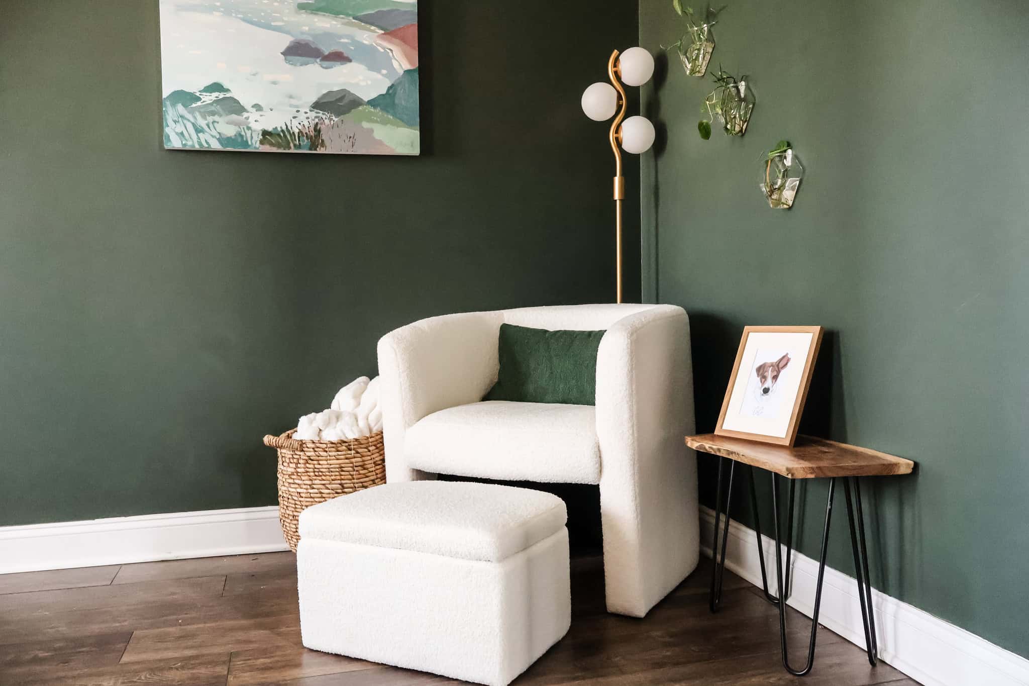 bedroom sitting area