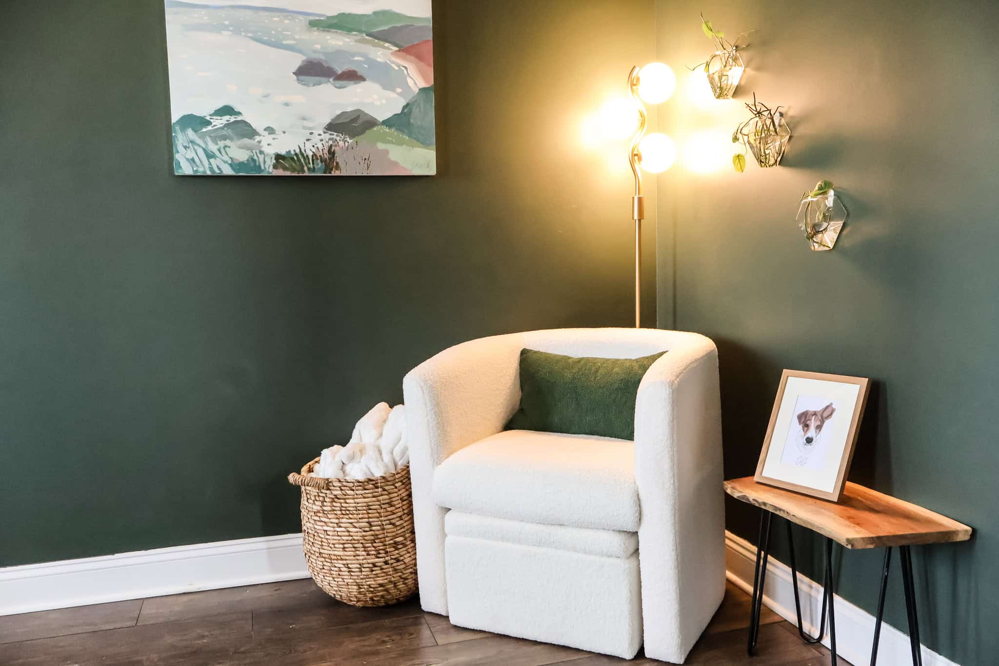 bedroom sitting area